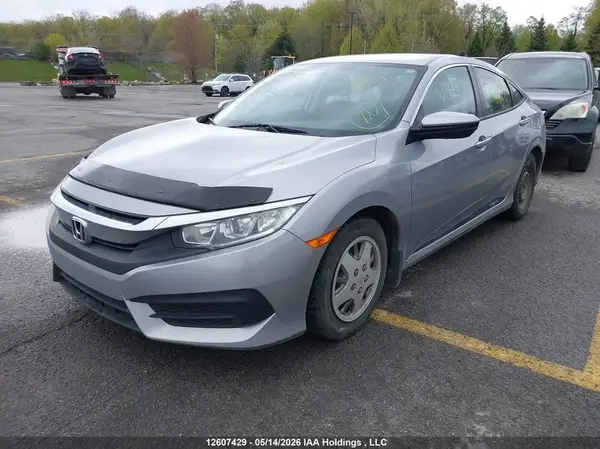 2HGFC2F53JH015462 2018 HONDA CIVIC - Image 2