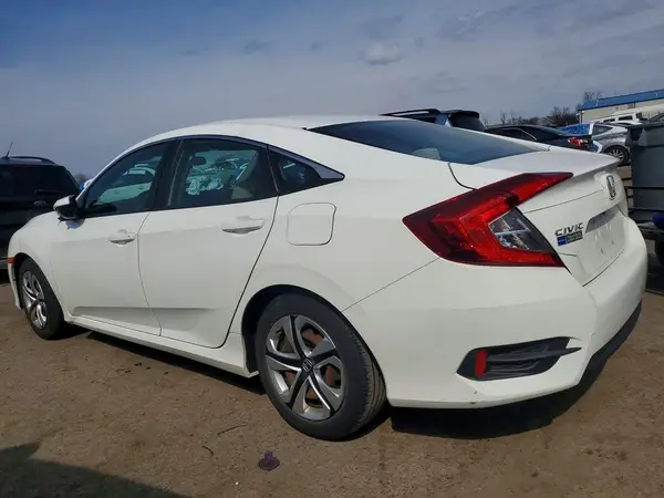 2HGFC2F53JH502757 2018 HONDA CIVIC - Image 2
