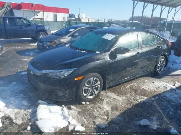 2HGFC2F53JH513225 2018 HONDA CIVIC - Image 2