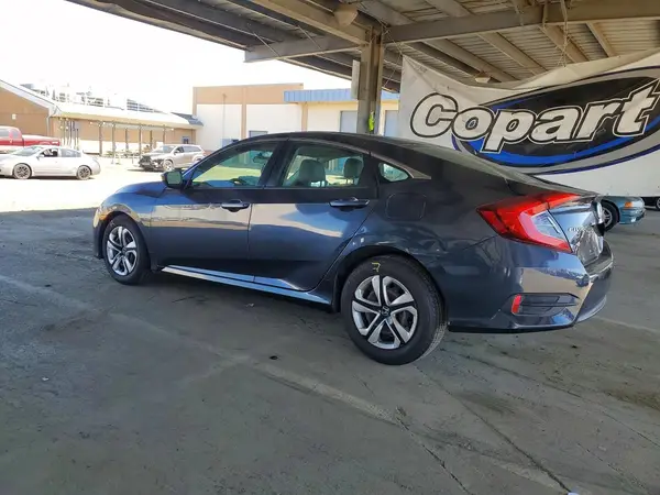 2HGFC2F53JH516593 2018 HONDA CIVIC - Image 2
