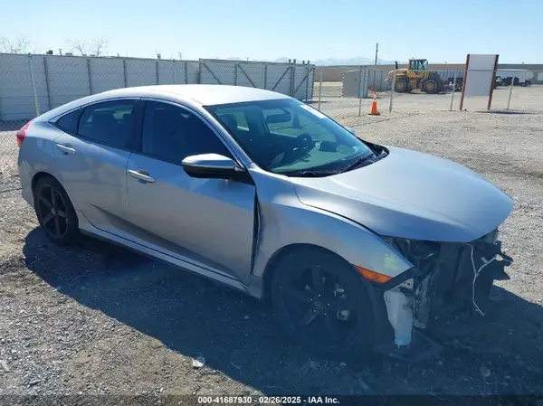 2HGFC2F53JH517386 2018 HONDA CIVIC - Image 1