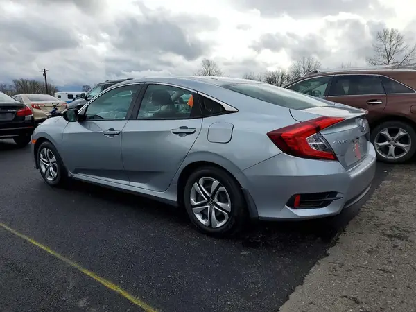 2HGFC2F53JH527240 2018 HONDA CIVIC - Image 2