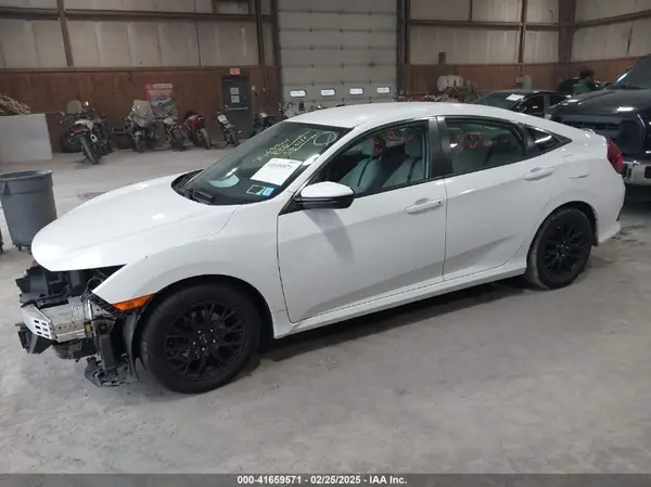 2HGFC2F53JH530073 2018 HONDA CIVIC - Image 2