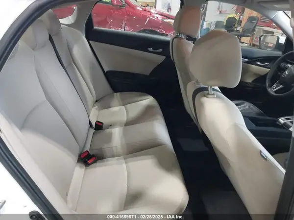 2HGFC2F53JH530073 2018 HONDA CIVIC - Image 8