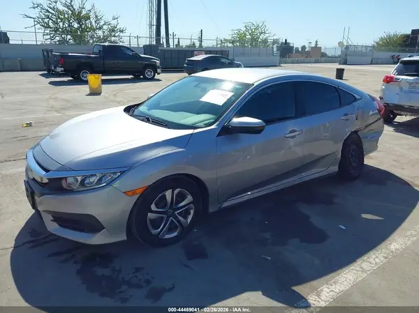 2HGFC2F53JH531790 2018 HONDA CIVIC - Image 2