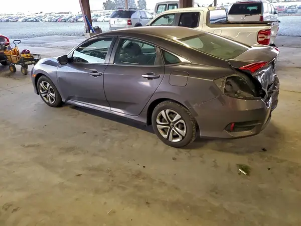 2HGFC2F53JH531997 2018 HONDA CIVIC - Image 2