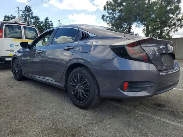2HGFC2F53JH541493 2018 HONDA CIVIC - Image 2