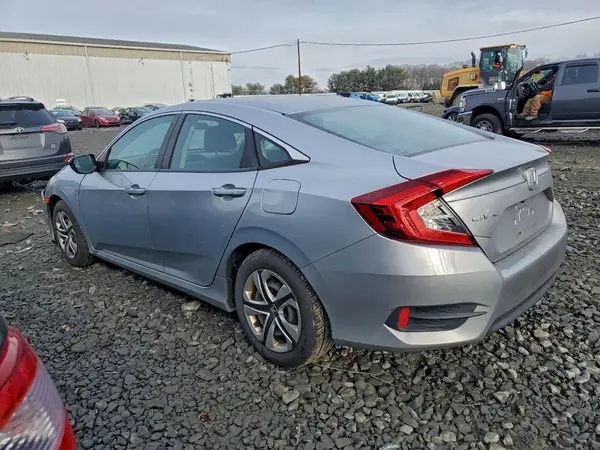 2HGFC2F53JH549030 2018 HONDA CIVIC - Image 2