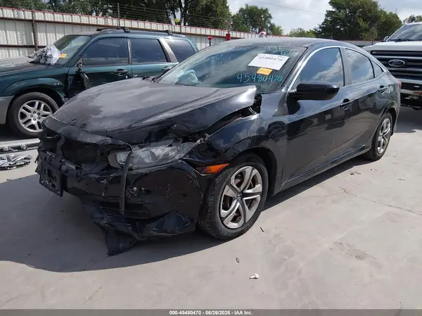 2HGFC2F53JH556365 2018 HONDA CIVIC - Image 2