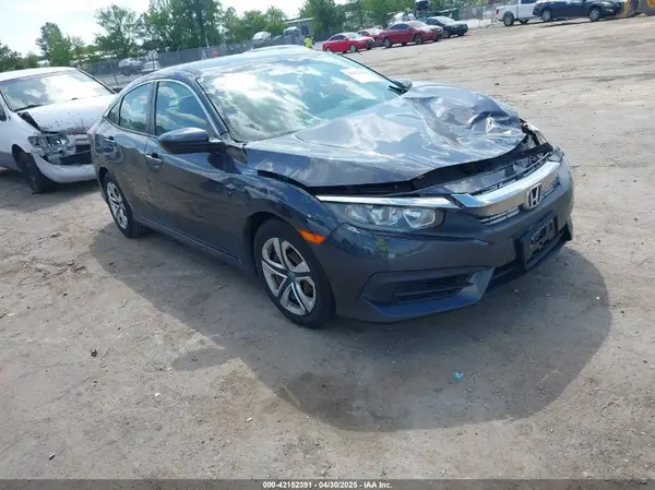 2HGFC2F53JH560402 2018 HONDA CIVIC - Image 1