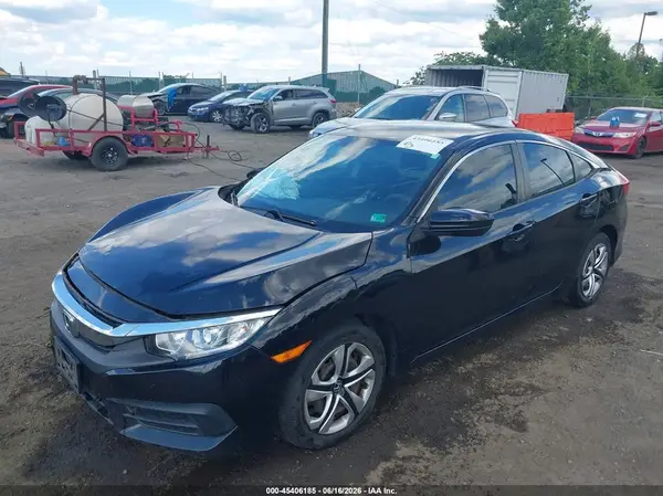 2HGFC2F53JH561453 2018 HONDA CIVIC - Image 2