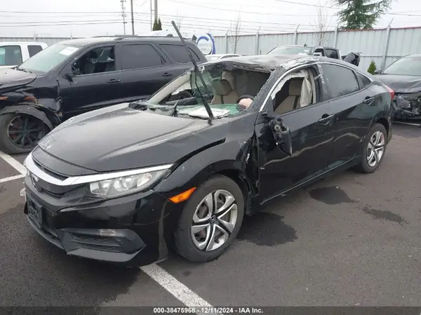2HGFC2F53JH567561 2018 HONDA CIVIC - Image 2