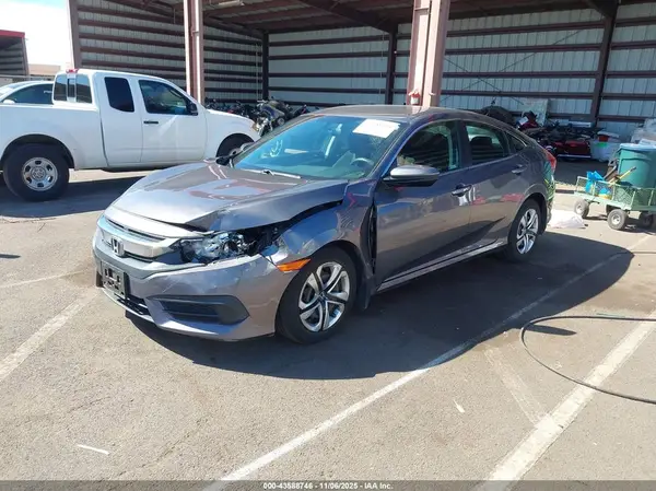 2HGFC2F53JH567883 2018 HONDA CIVIC - Image 2