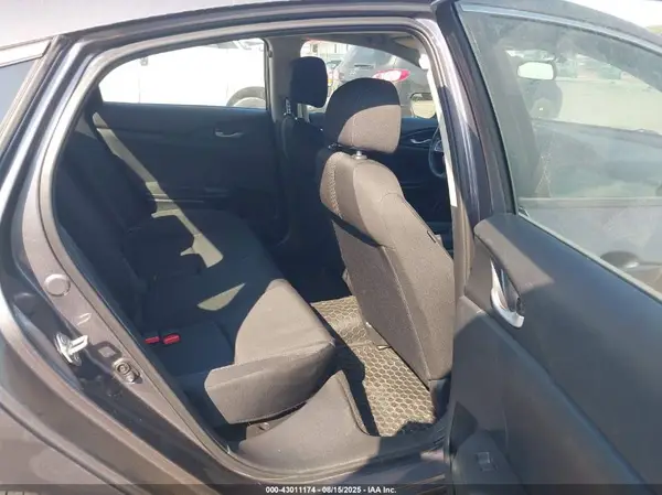 2HGFC2F53JH587728 2018 HONDA CIVIC - Image 8