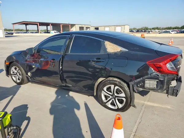 2HGFC2F53JH593674 2018 HONDA CIVIC - Image 2