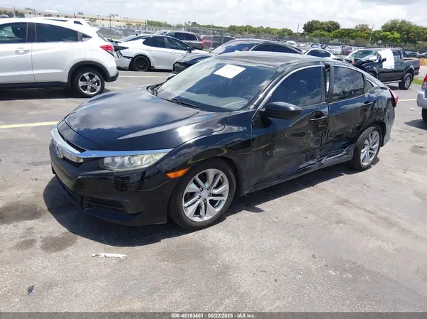 2HGFC2F53JH604852 2018 HONDA CIVIC - Image 2