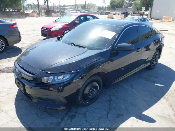 2HGFC2F53JH604916 2018 HONDA CIVIC - Image 2