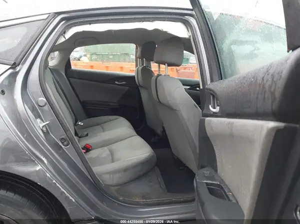 2HGFC2F53JH606052 2018 HONDA CIVIC - Image 8