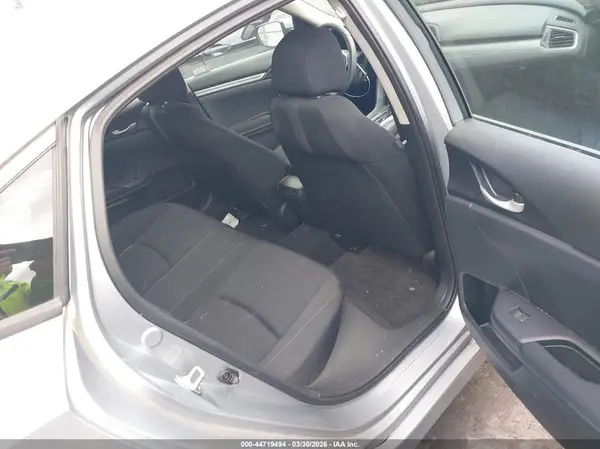 2HGFC2F53JH606973 2018 HONDA CIVIC - Image 8