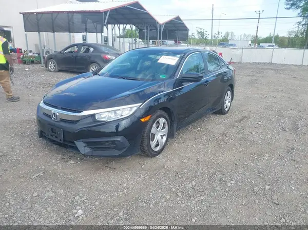 2HGFC2F54JH515808 2018 HONDA CIVIC - Image 2
