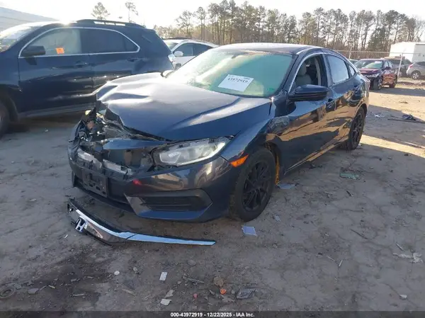 2HGFC2F54JH520068 2018 HONDA CIVIC - Image 2