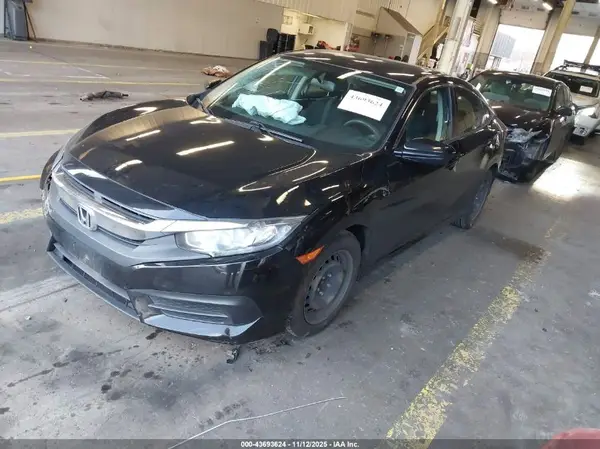 2HGFC2F54JH523729 2018 HONDA CIVIC - Image 2