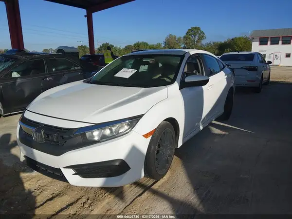 2HGFC2F54JH532298 2018 HONDA CIVIC - Image 2