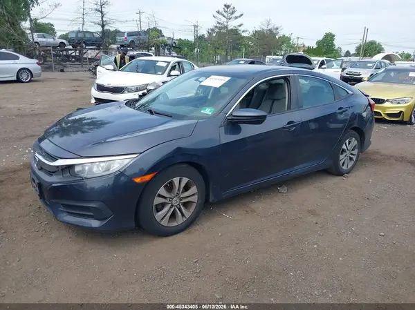 2HGFC2F54JH535704 2018 HONDA CIVIC - Image 2
