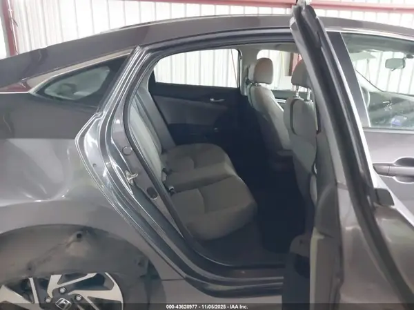 2HGFC2F54JH540563 2018 HONDA CIVIC - Image 8