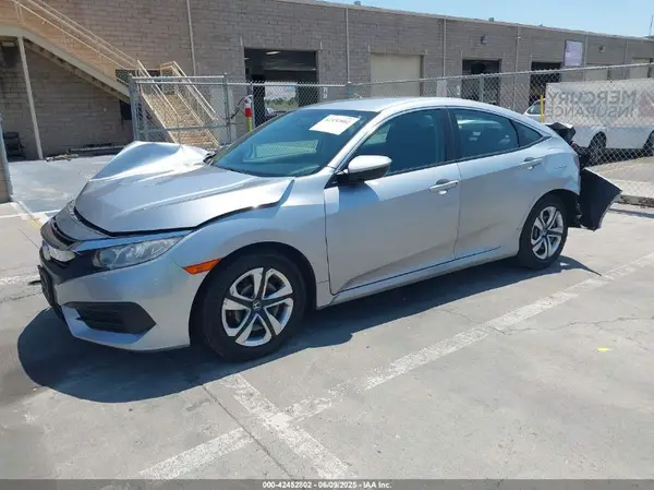 2HGFC2F54JH544662 2018 HONDA CIVIC - Image 2