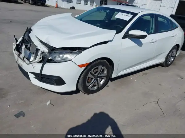 2HGFC2F54JH548906 2018 HONDA CIVIC - Image 2