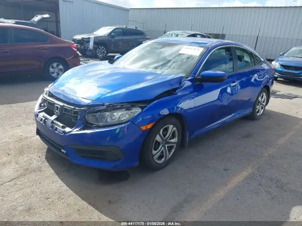 2HGFC2F54JH557069 2018 HONDA CIVIC - Image 2