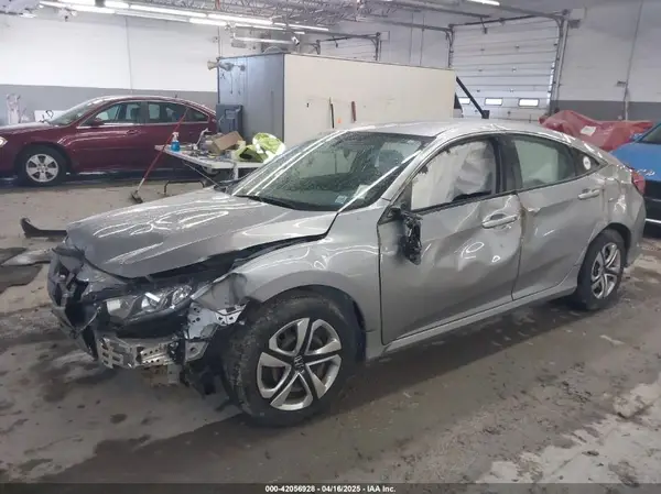 2HGFC2F54JH571067 2018 HONDA CIVIC - Image 2