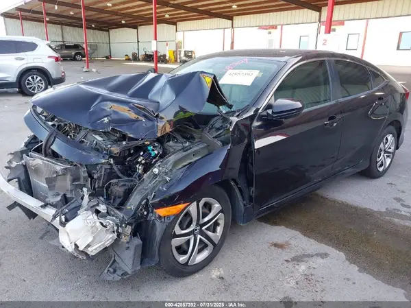 2HGFC2F54JH573272 2018 HONDA CIVIC - Image 2