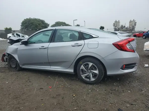2HGFC2F54JH573983 2018 HONDA CIVIC - Image 2