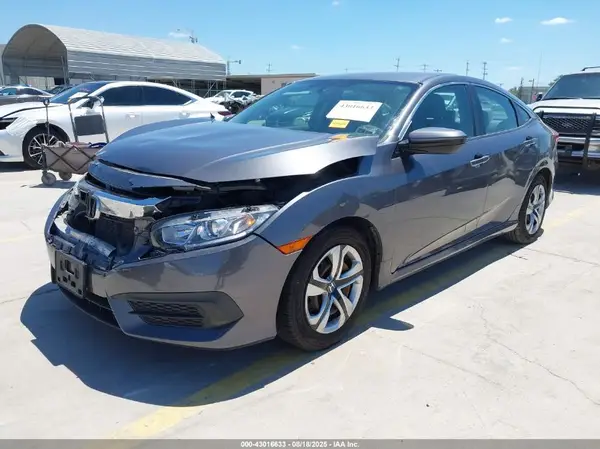 2HGFC2F54JH575474 2018 HONDA CIVIC - Image 2