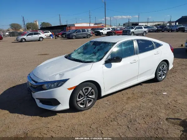 2HGFC2F54JH578472 2018 HONDA CIVIC - Image 2