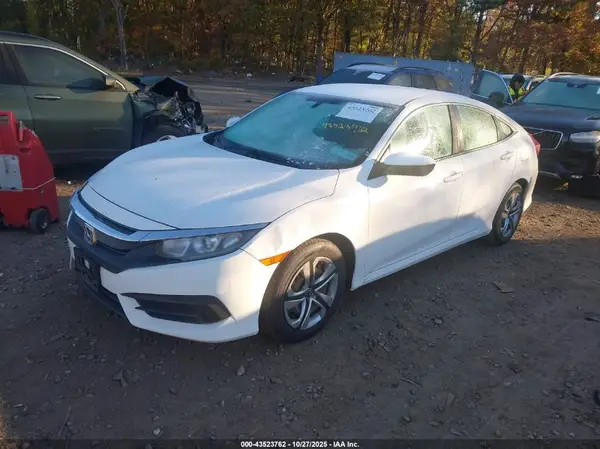 2HGFC2F54JH587107 2018 HONDA CIVIC - Image 2