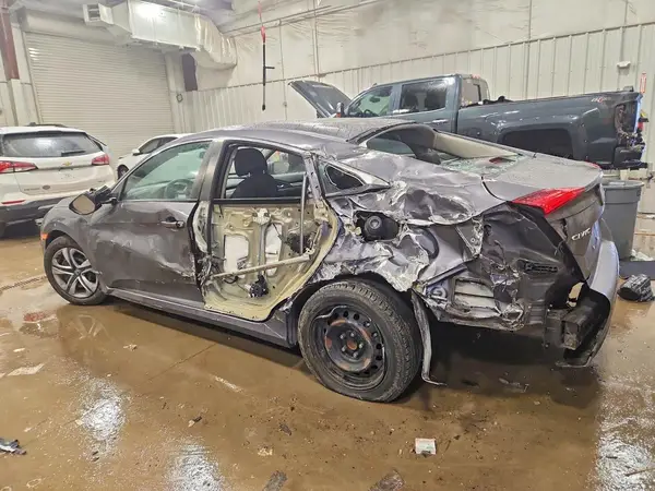 2HGFC2F54JH587690 2018 HONDA CIVIC - Image 2