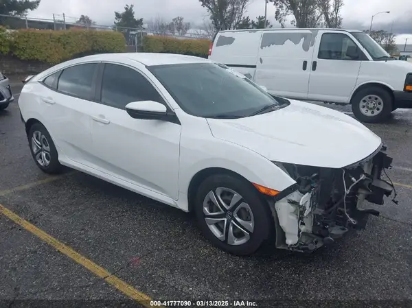 2HGFC2F54JH589813 2018 HONDA CIVIC - Image 1