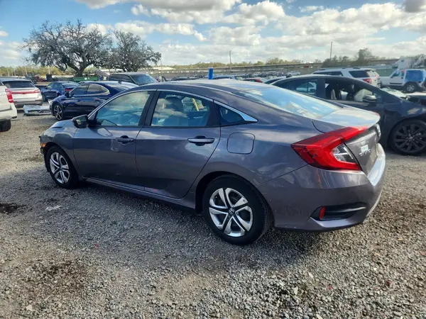 2HGFC2F54JH595613 2018 HONDA CIVIC - Image 2