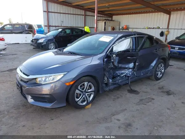 2HGFC2F54JH601975 2018 HONDA CIVIC - Image 2