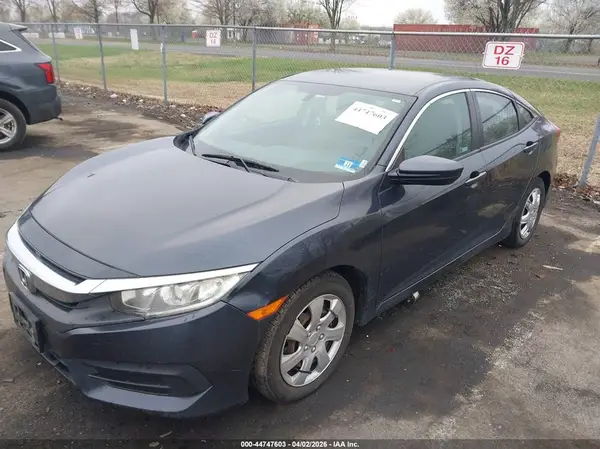 2HGFC2F54JH606898 2018 HONDA CIVIC - Image 2