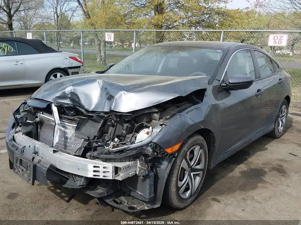 2HGFC2F54JH609171 2018 HONDA CIVIC - Image 2