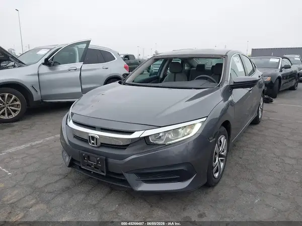 2HGFC2F54JH610627 2018 HONDA CIVIC - Image 2