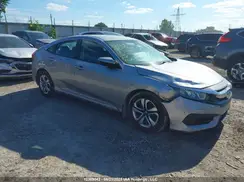 2HGFC2F55JH032988 2018 HONDA CIVIC