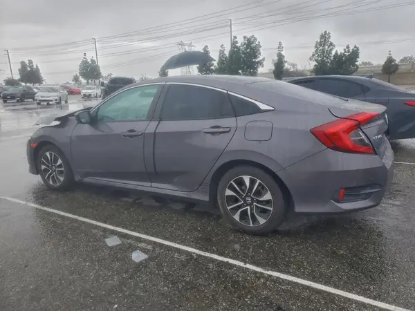 2HGFC2F55JH502291 2018 HONDA CIVIC - Image 2