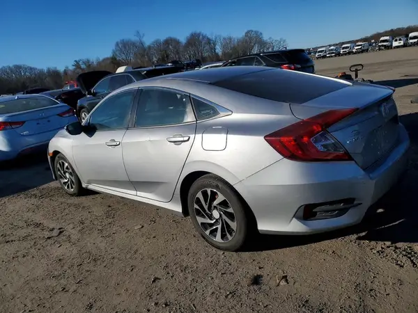 2HGFC2F55JH505630 2018 HONDA CIVIC - Image 2