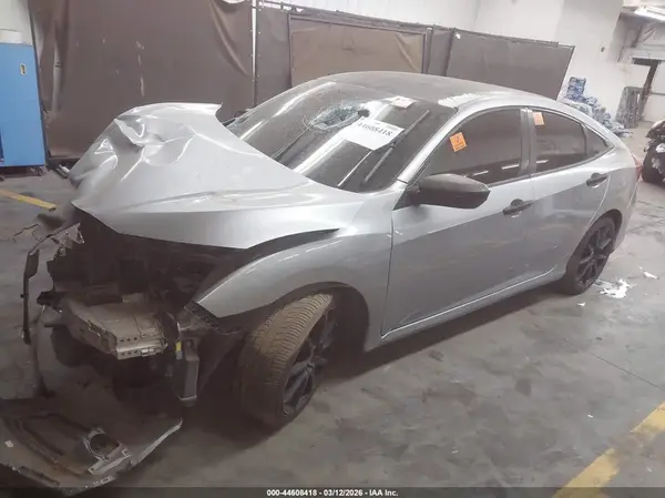 2HGFC2F55JH505661 2018 HONDA CIVIC - Image 2