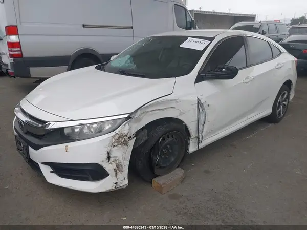 2HGFC2F55JH506650 2018 HONDA CIVIC - Image 2